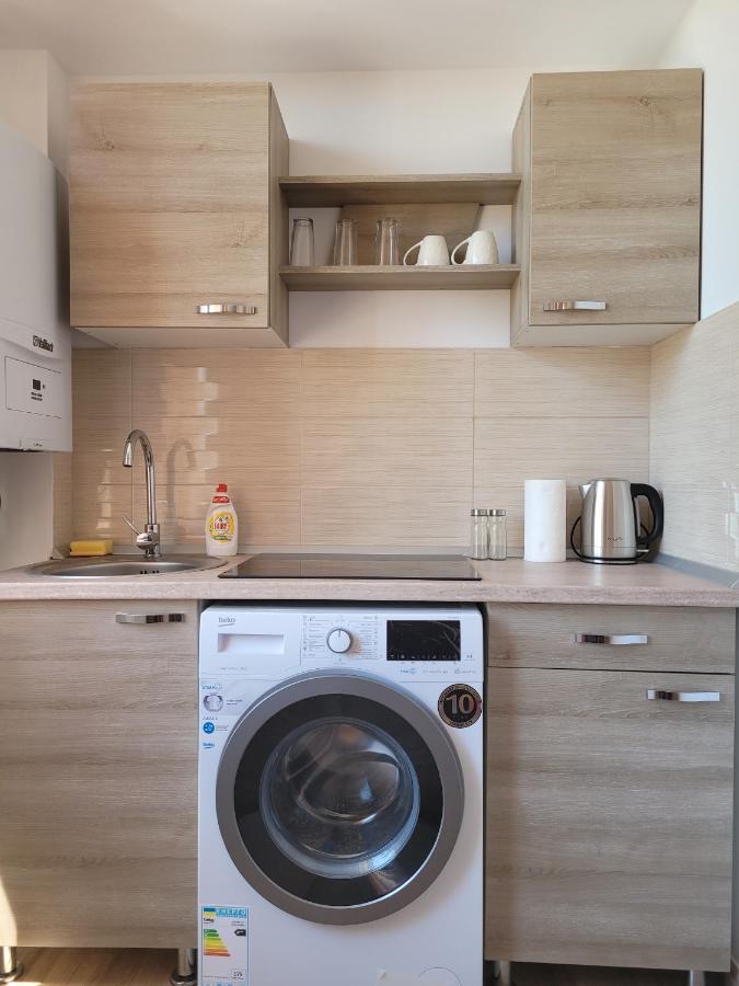 Apartamente Livada รึมนิคูวัลเจีย ภายนอก รูปภาพ