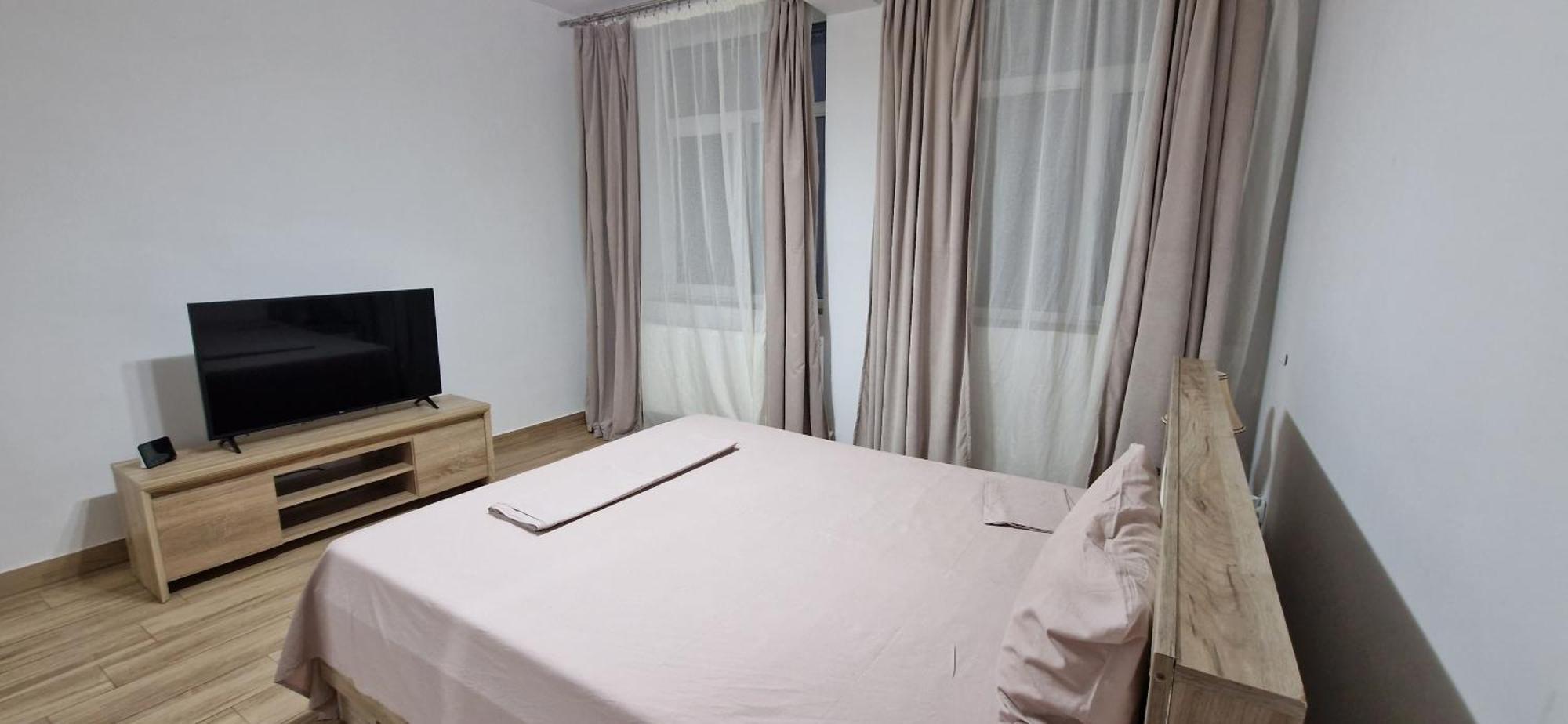 Apartamente Livada รึมนิคูวัลเจีย ภายนอก รูปภาพ