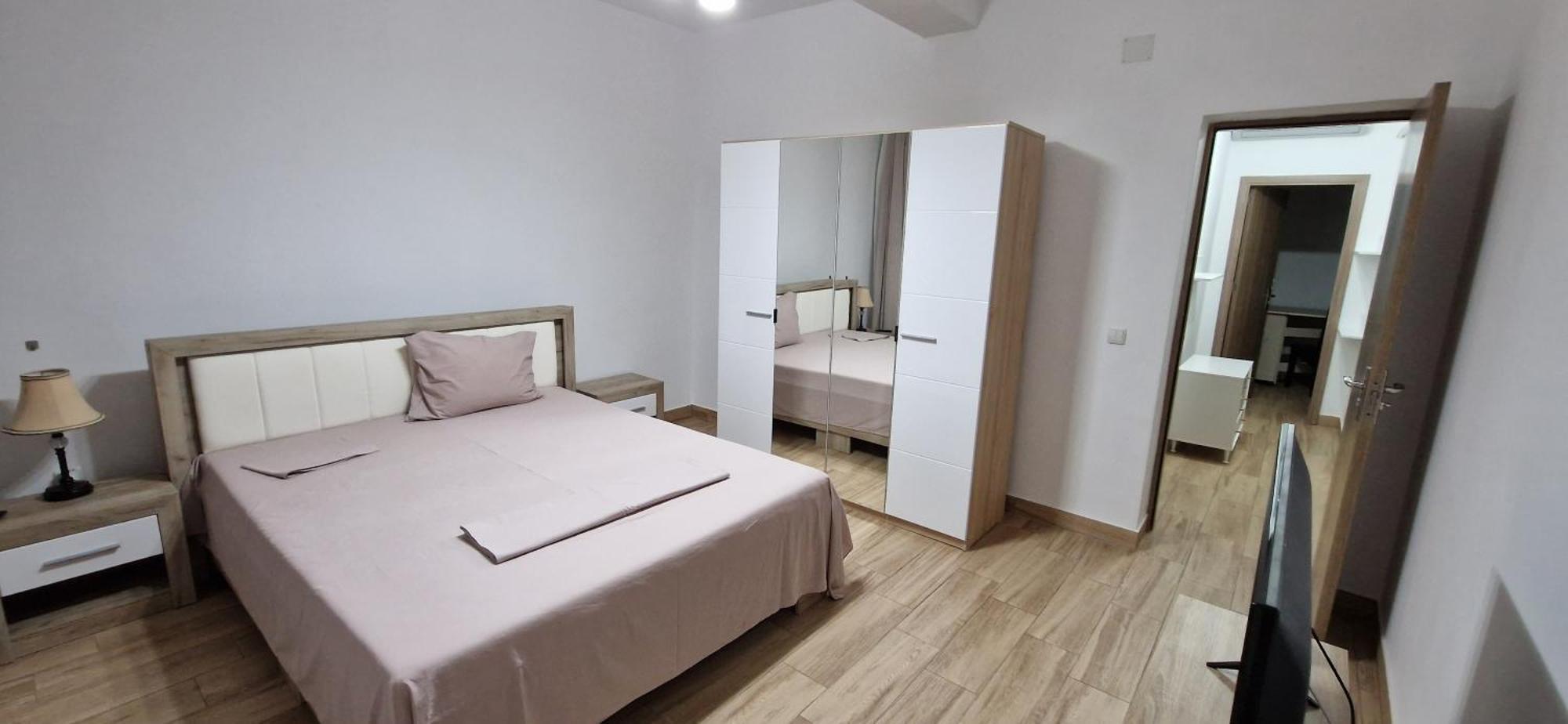 Apartamente Livada รึมนิคูวัลเจีย ภายนอก รูปภาพ